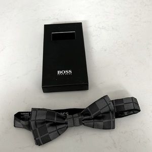 Hugo Boss clip-on bow tie